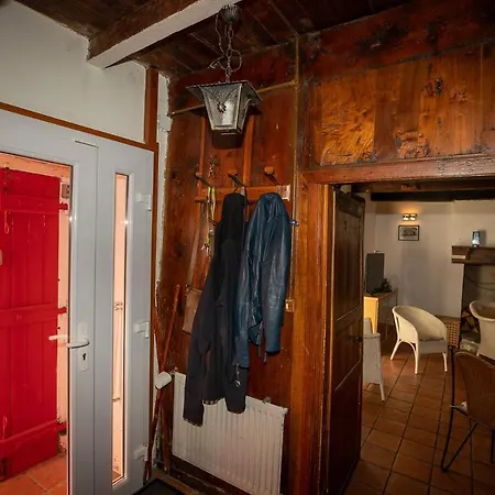 펜션 Comfortable Petit Barzun, In The Parc National Pyrenees 바레즈